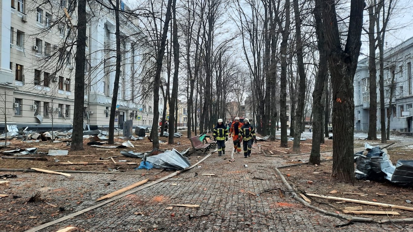 Обстріл будівлі поліції та СБУ в Харкові