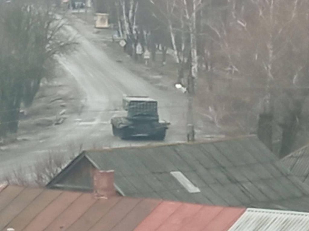 Російські війська захопили та окупували місто Тростянець на Сумщині