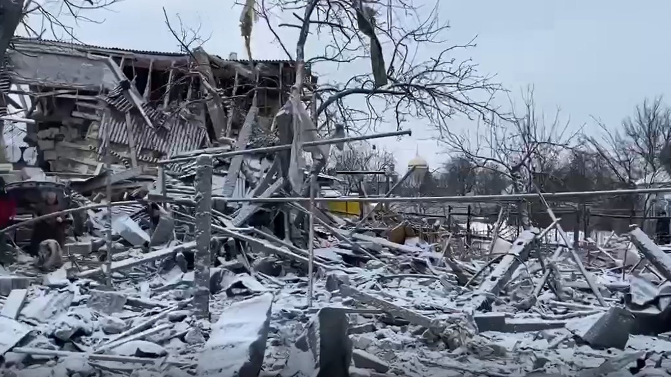 Росія скинула авіабомби на Суми - загинуло щонайменше 19 людей, із них двоє дітей