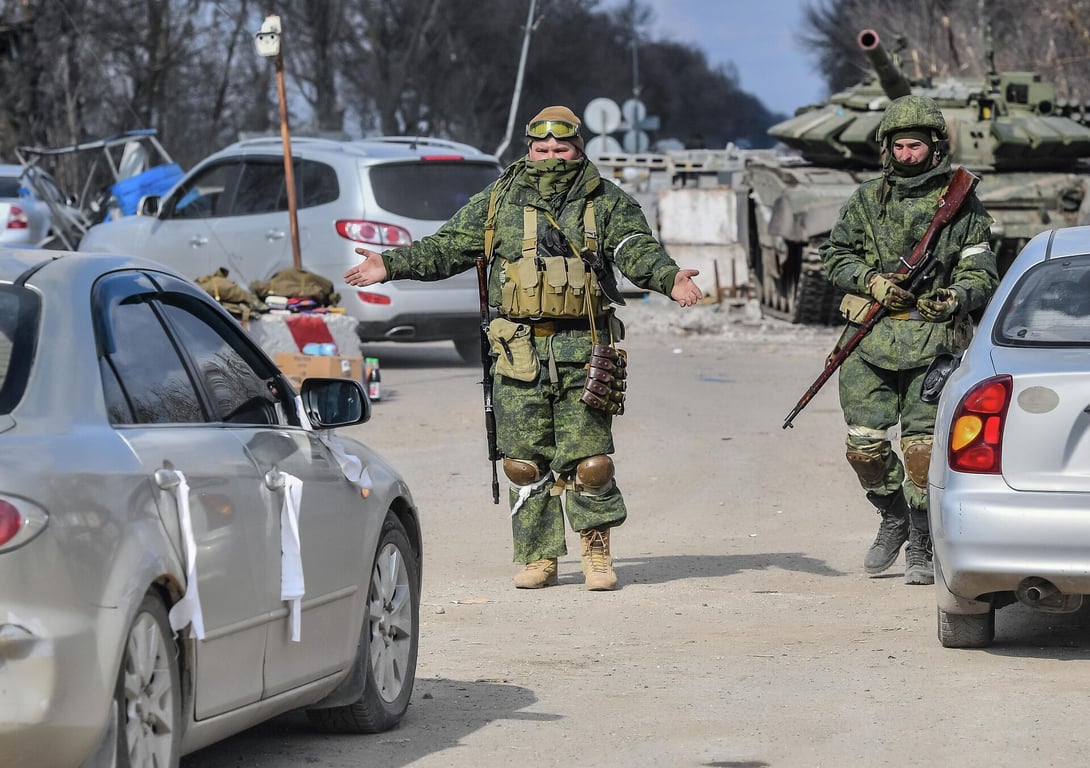 російські блокпости по дорозі із Маріуполя