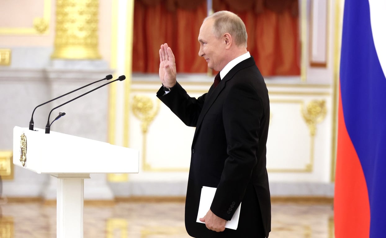 Путин сейчас очень нужен определенный мирный договор