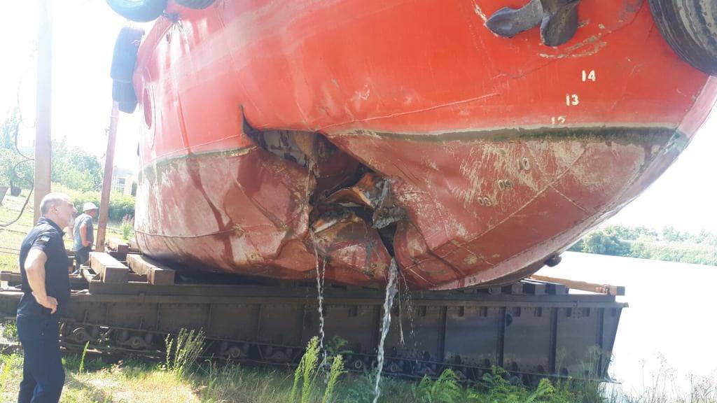 Пошкоджене на міні судно “Шляховик” відремонтують