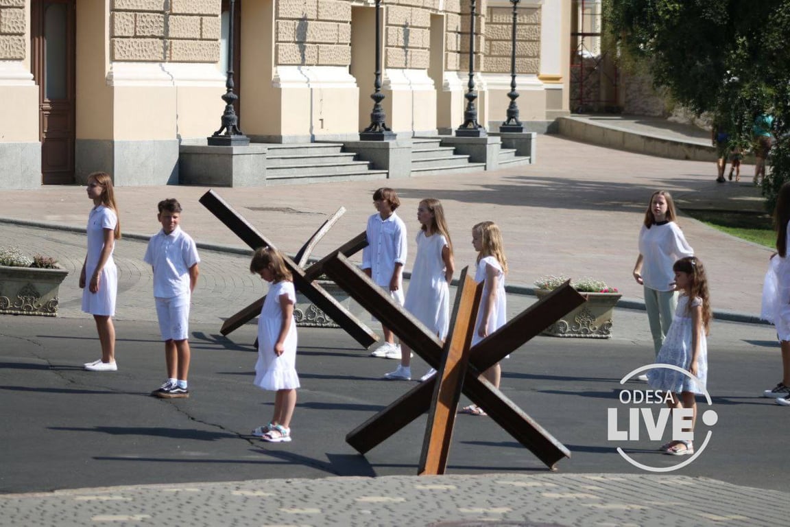 Маленькие одесситы снимают клип ко Дню Независимости Украины