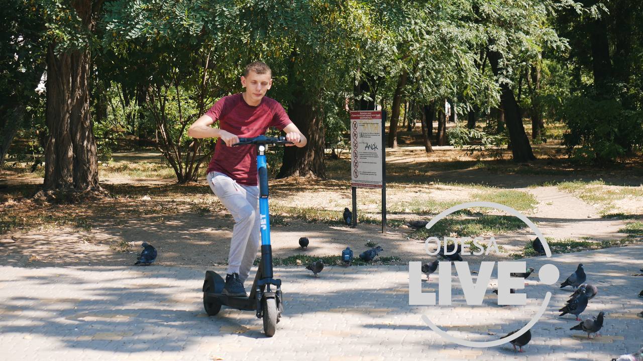 В Одесі, попри війну, запустили сервіс електросамокатів