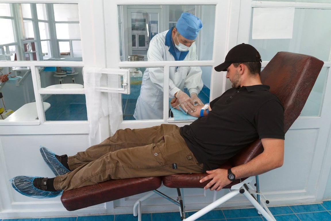 Чи можлива в Україні хвиля гепатитів через часті переливання крові