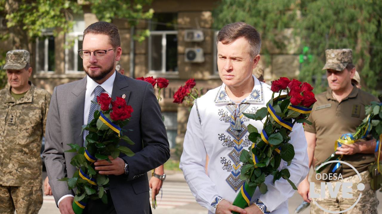 По случаю Дня Независимости в Одессе прошла церемония возложения цветов