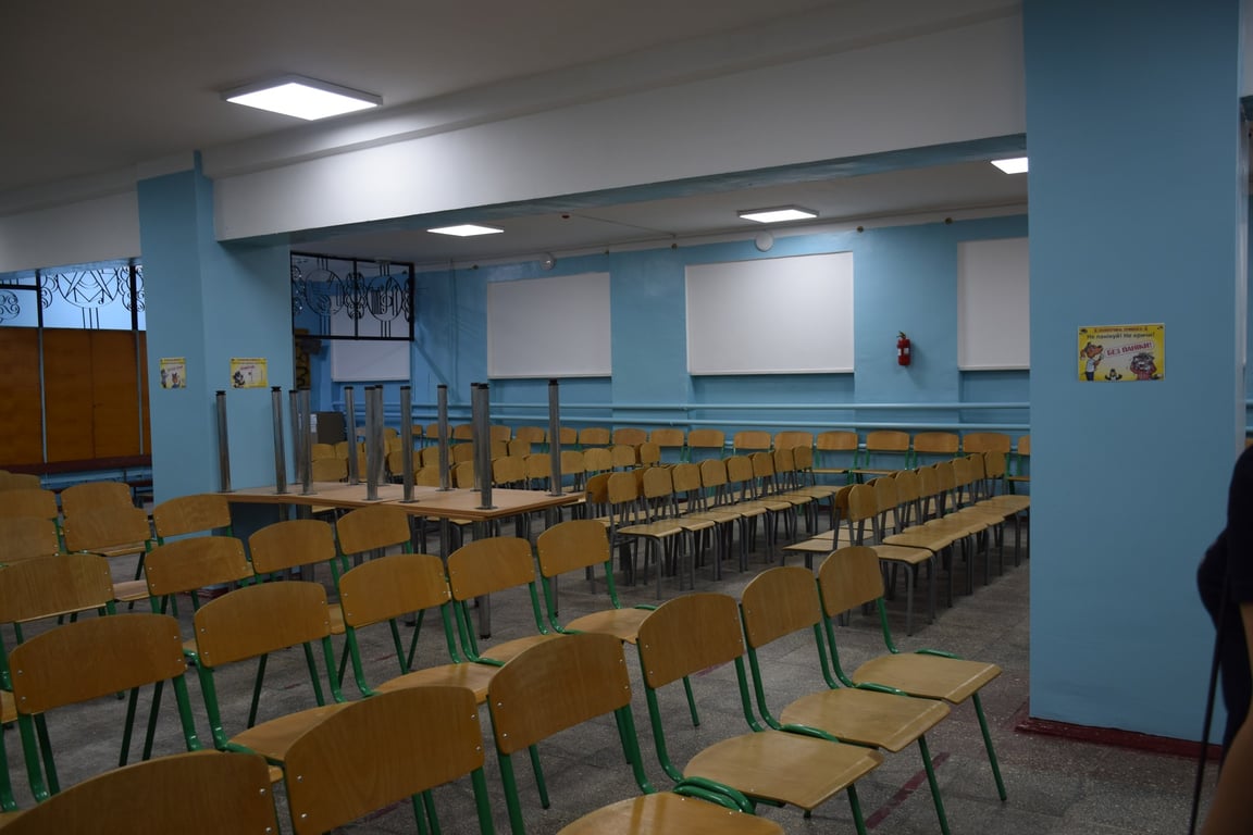 На Одещині шкільну їдальню переобладнали в укриття