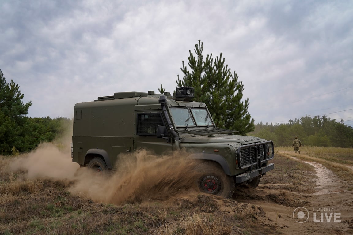 Профессиональные авто для военных, переданные Фондом Вадима Столара