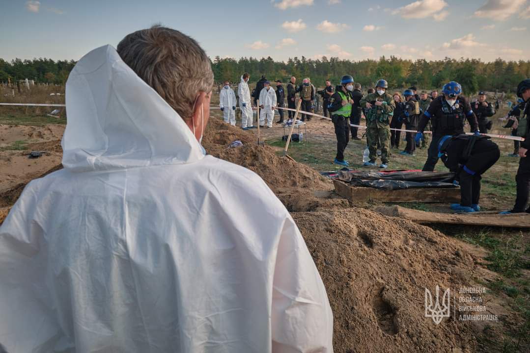 Эксгумация тел в Лимане