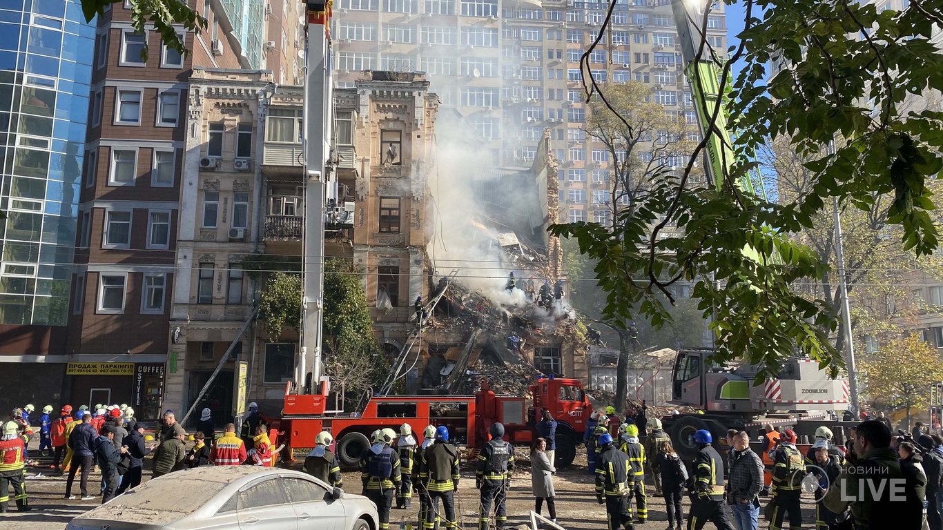 Обстріл Києва