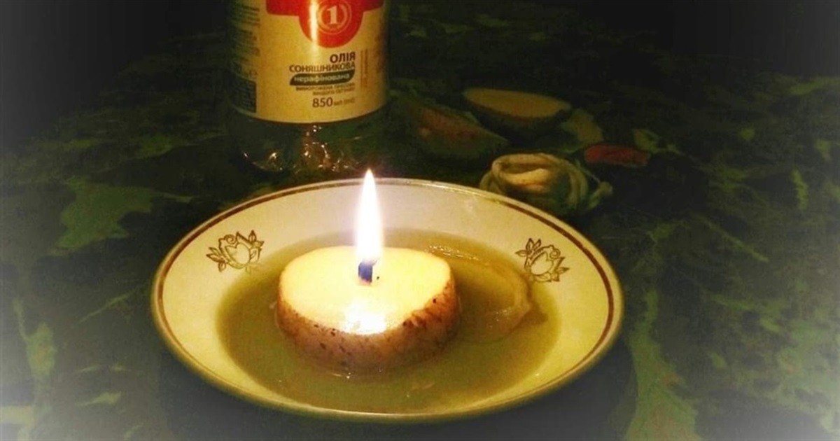 Як зробити свічку з підручних матеріалів швидко та недорого