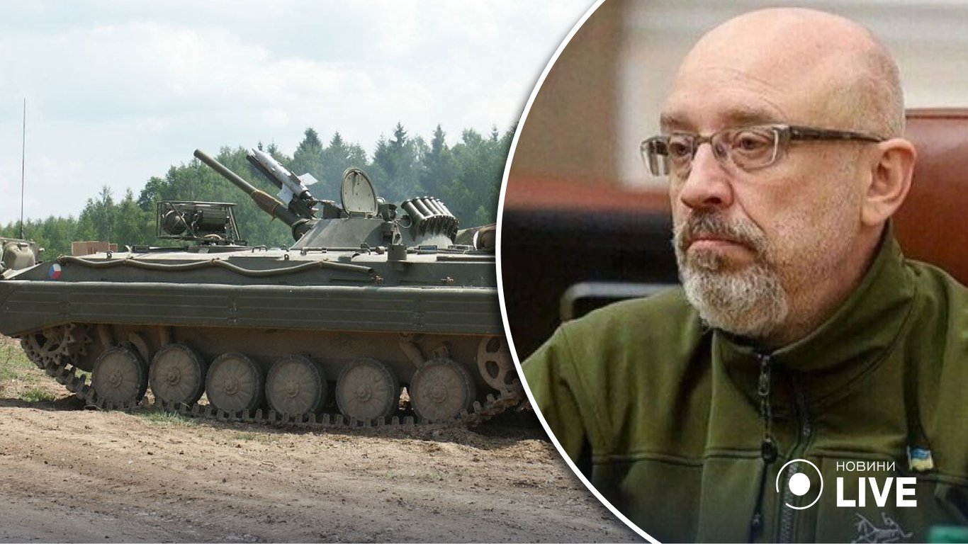Україна отримала 30 БМП від Словаччини