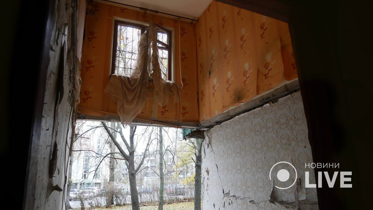люди залишилися без даху над головою в Одесі5