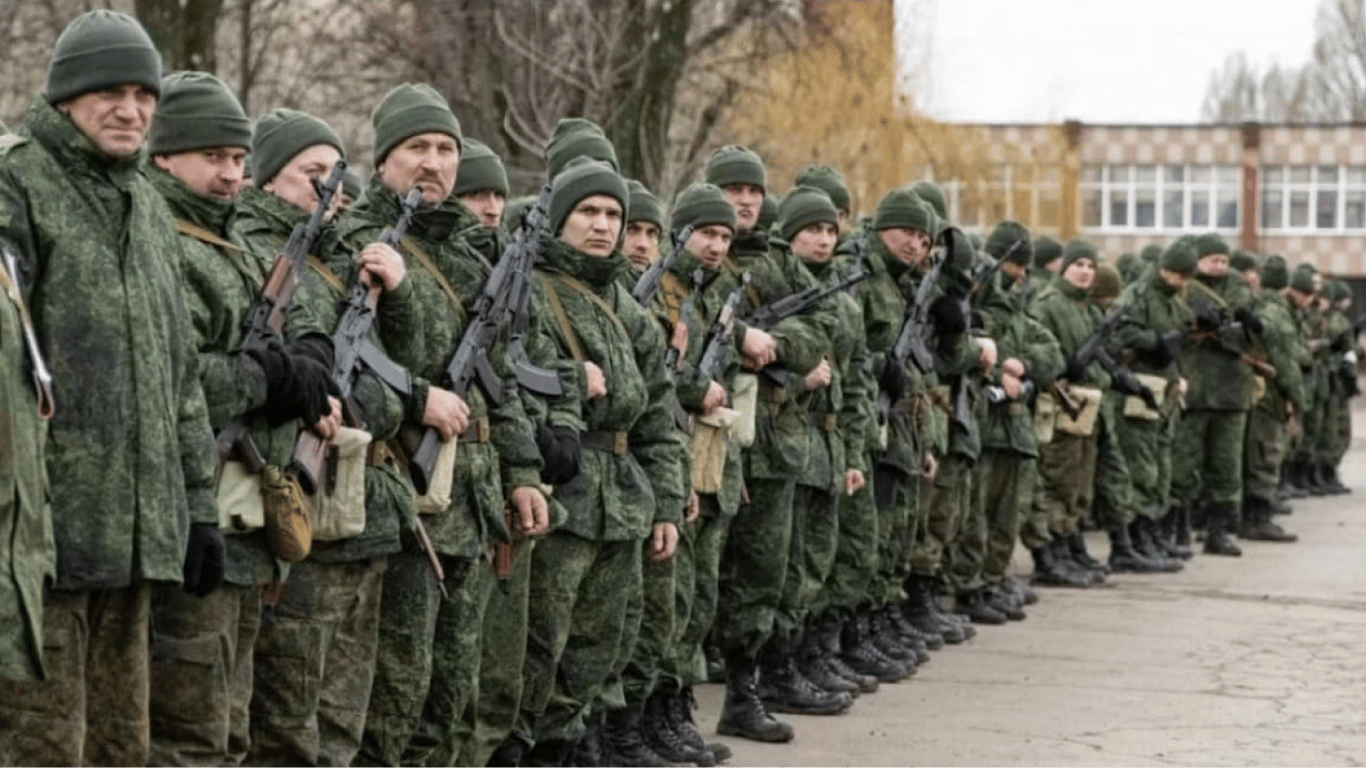 У росії створюють базу даних військовозобов’язаних
