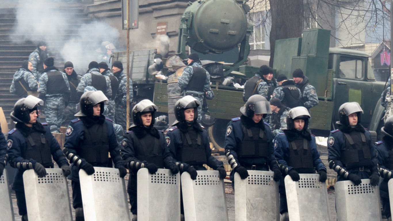 На Харківщині засудили беркутівця, який побив студентів