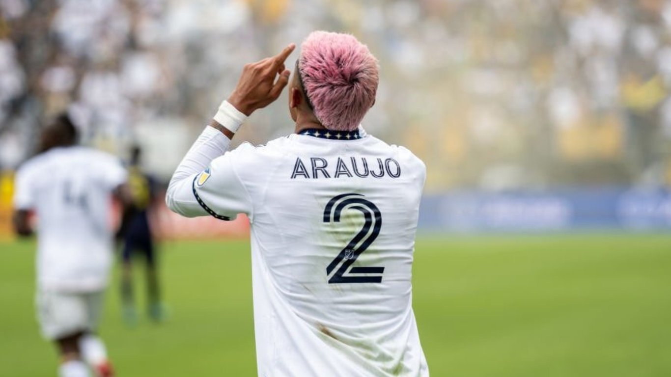 Хулиан Араухо