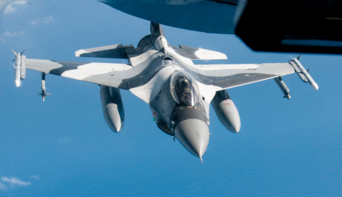 F-16