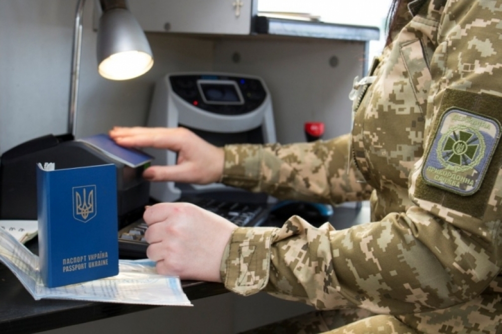 Виїзд студентів-чоловіків за кордон — правила 2023