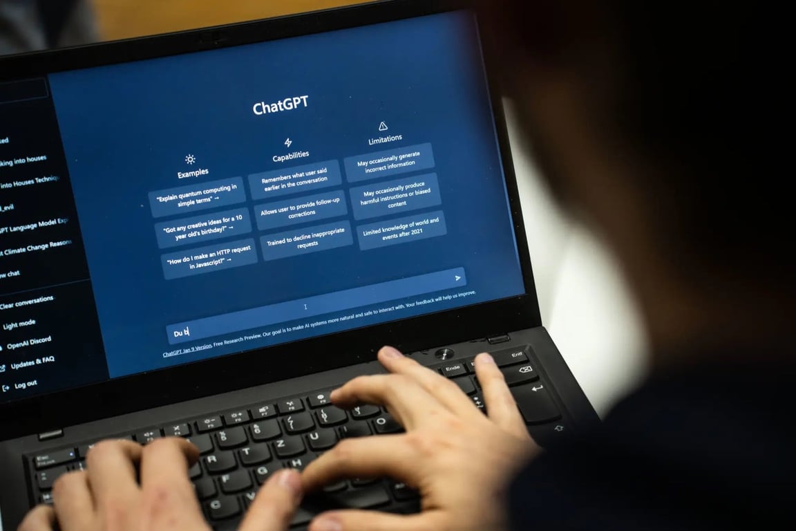 Українці можуть з ChatGPT робити розшифровку записів