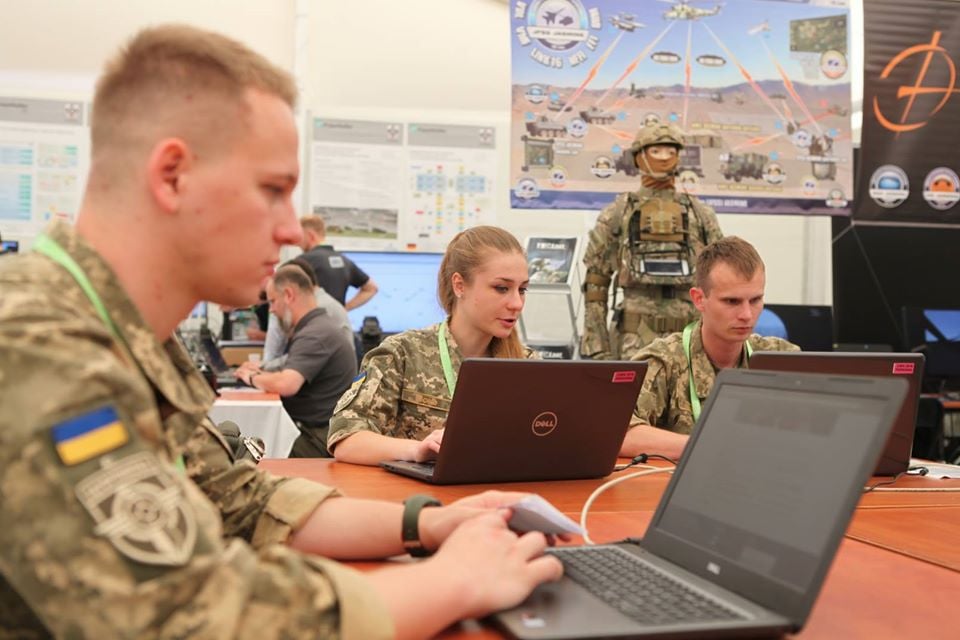 Кто может служить в ВСУ добровольно и по месту жительства