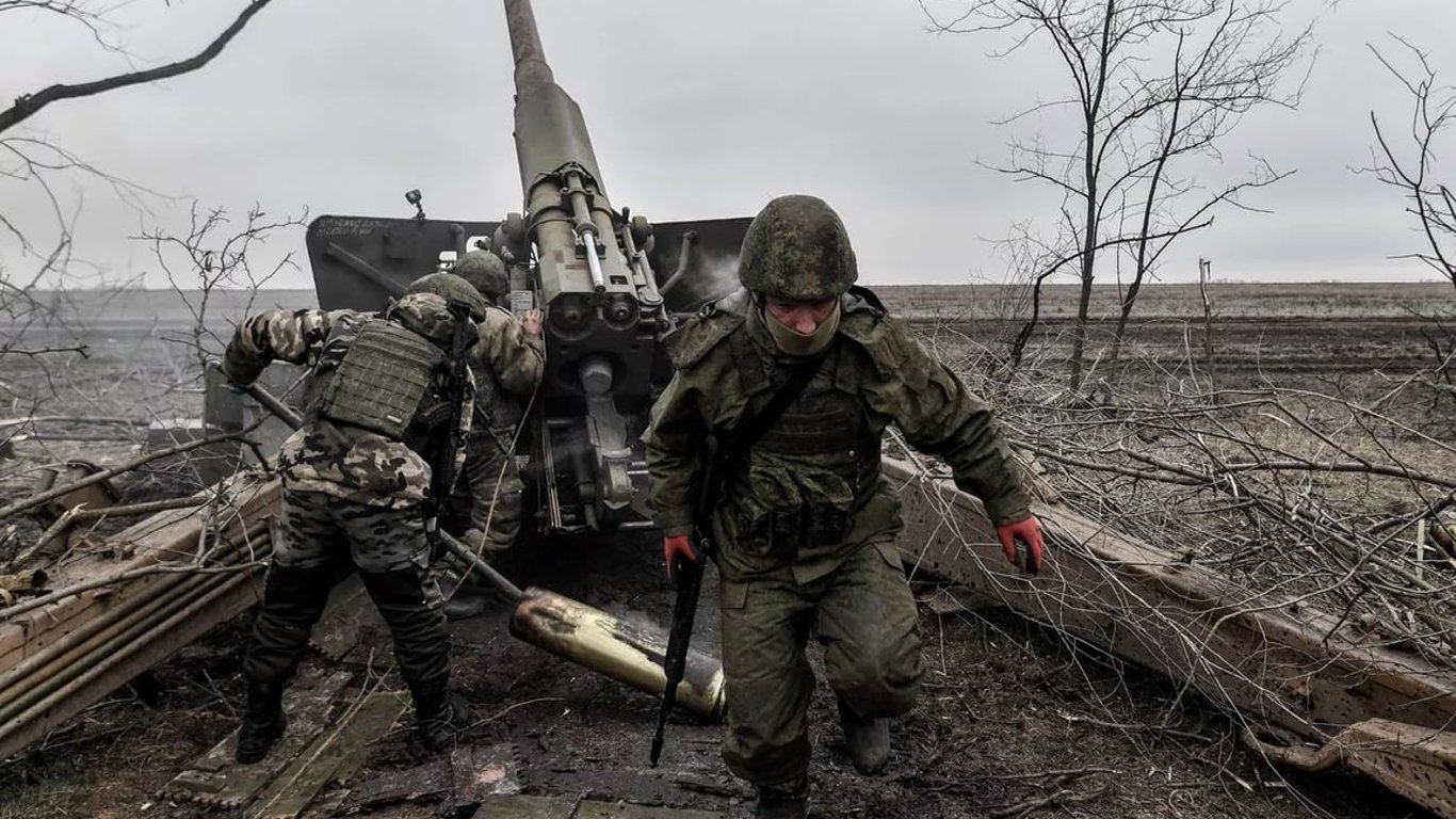 Российские оккупанты начали хоронить ракетоносители на Востоке Крыма