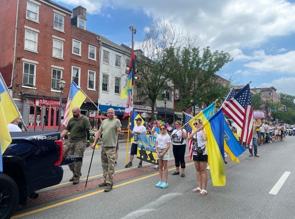 Українці відзначають День Незалежності США у Філадельфії, 4 липня 2023 року. Фото: Уляна Бойчук