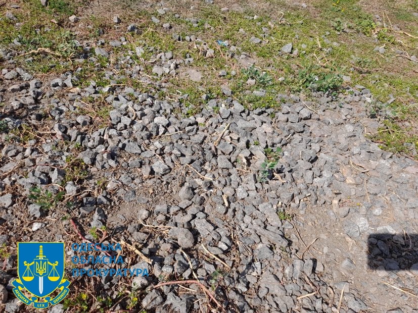 дитячий майданчик