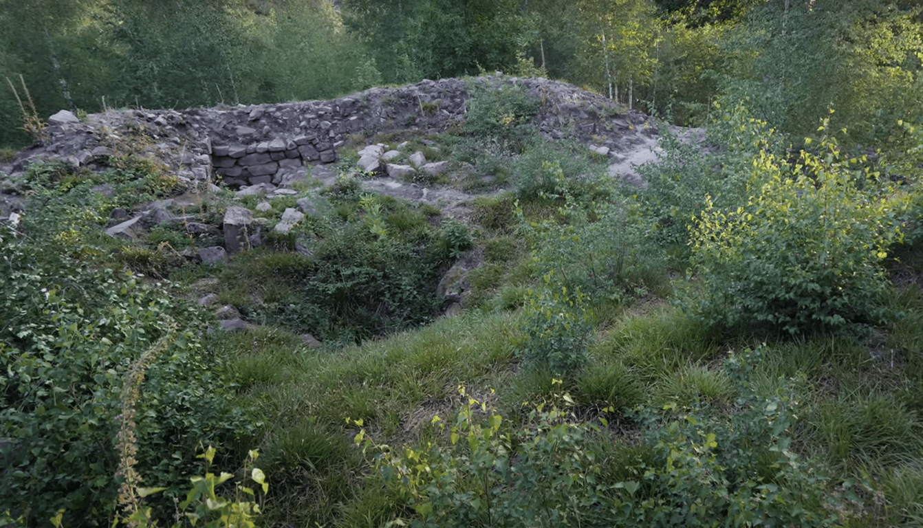 Стародавній замок Пурпуркопф, знайдений у Франції