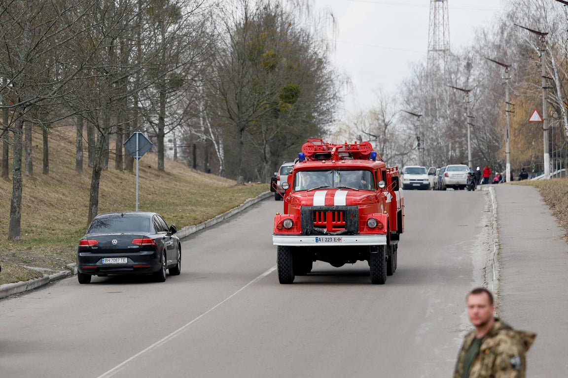 Наслідки удару дронів-камікадзе по Ржищеву