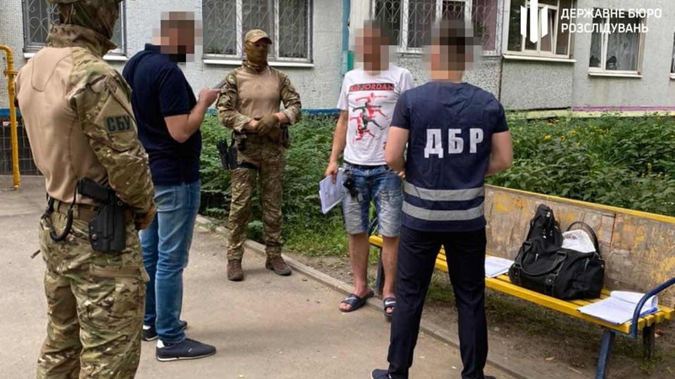Тероризували наркозалежних: у Харківській області судитимуть поліцейських-вимагачів - 290x166