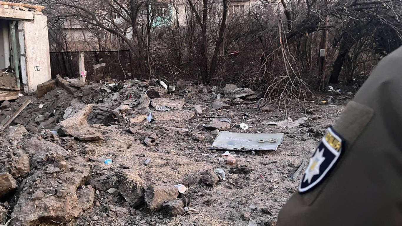 В результате обстрела, который российские оккупанты совершили днем сегодня, 26 января, в поселке Двуречная Харьковской области погибли люди