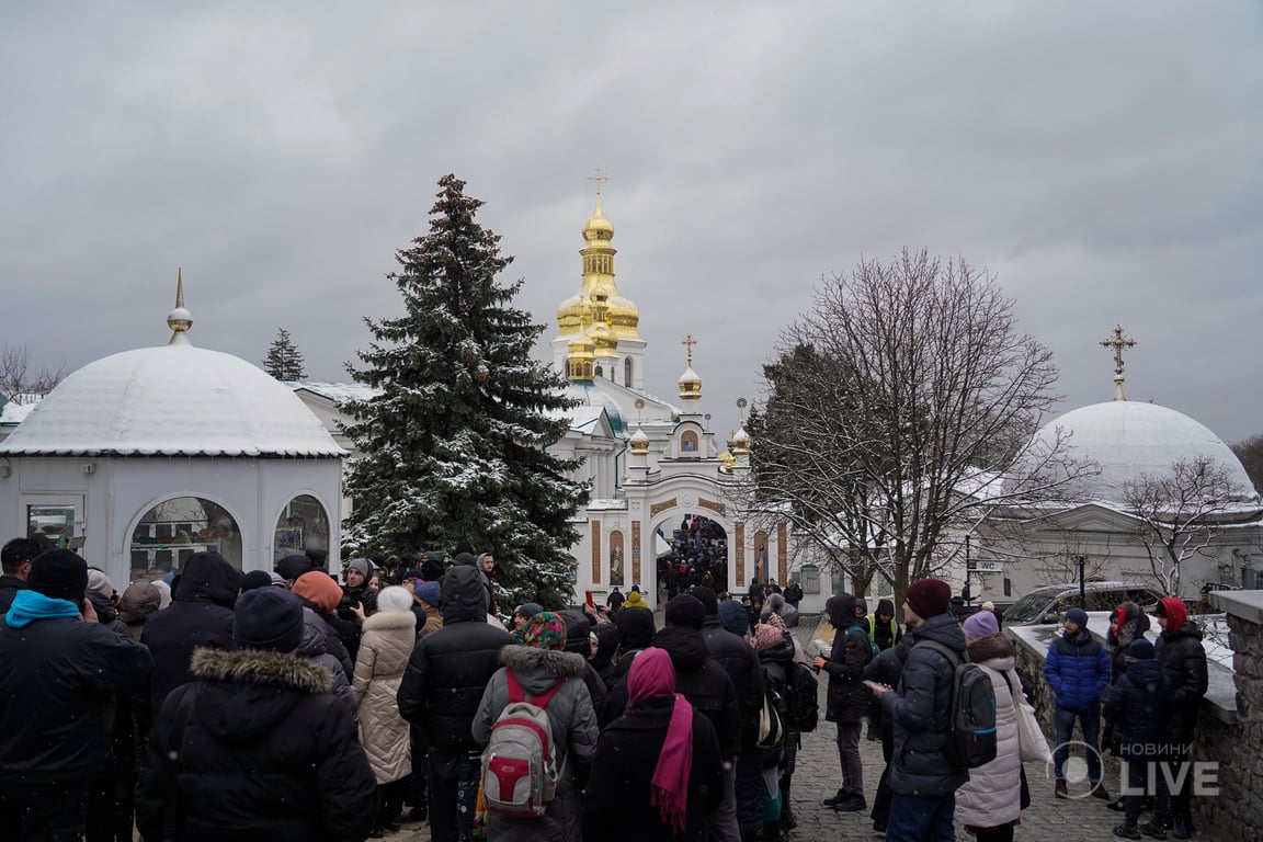 Лавра 29 марта