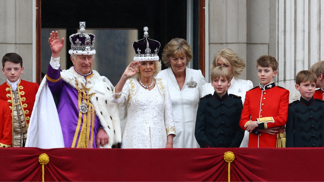 Чарльз III готується до повторної коронації: що було не так з першою церемонією