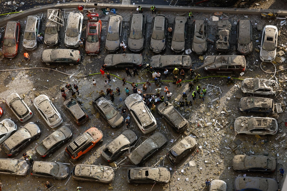 Наслідки ракетної атаки на Київ 24 червня. Фото: REUTERS/Valentyn Ogirenko