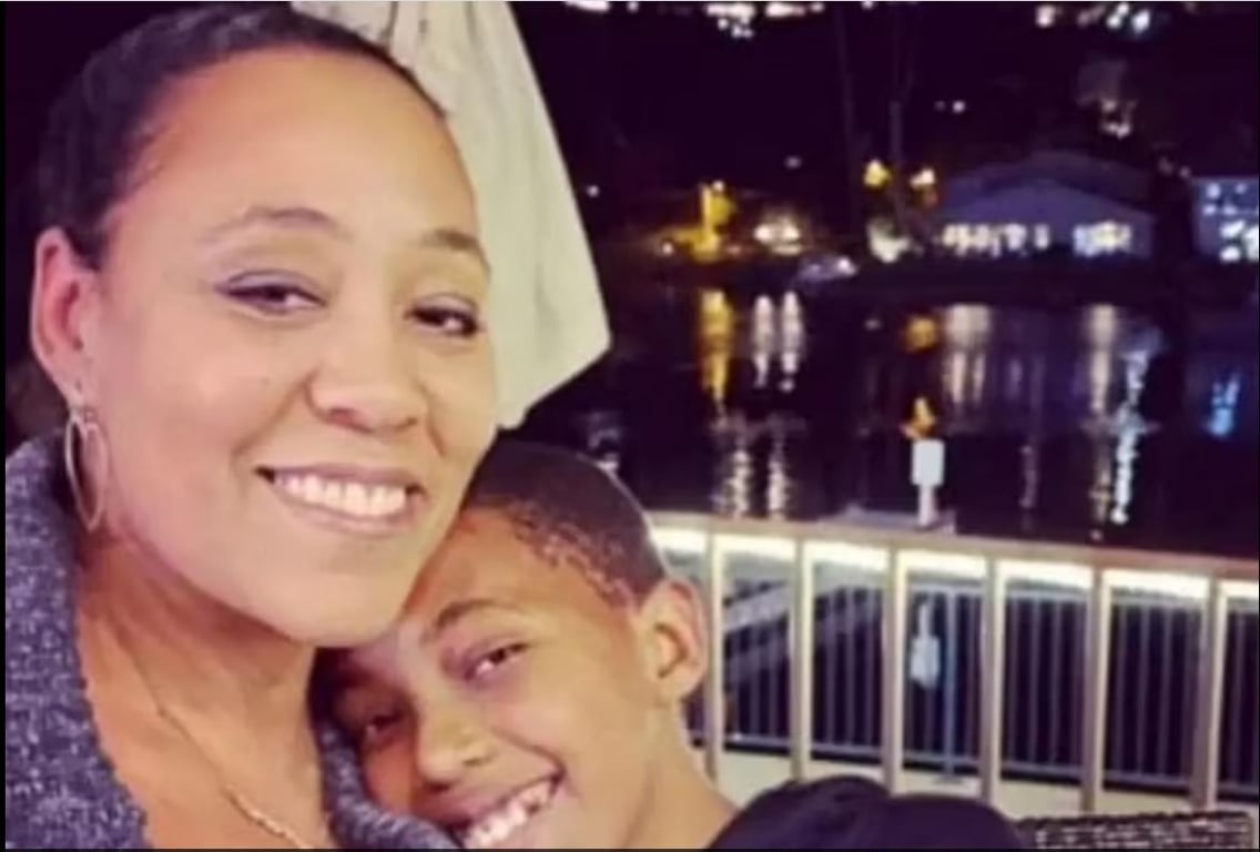 Сімейна драма: поп-діва Бейонсе ігнорує свого зведеного брата-підлітка - фото 1