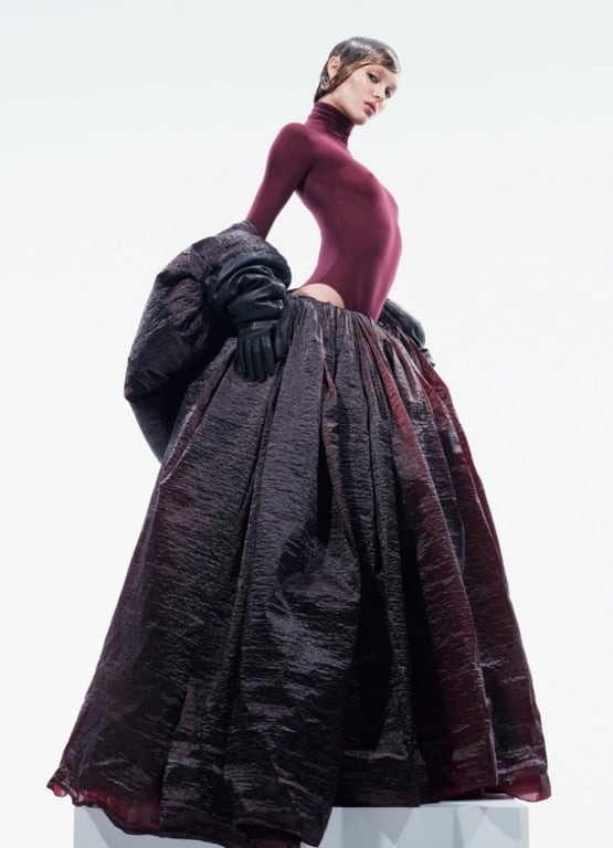 Донька Джонні Деппа знялась у сукні-сітці для Vogue - фото 2