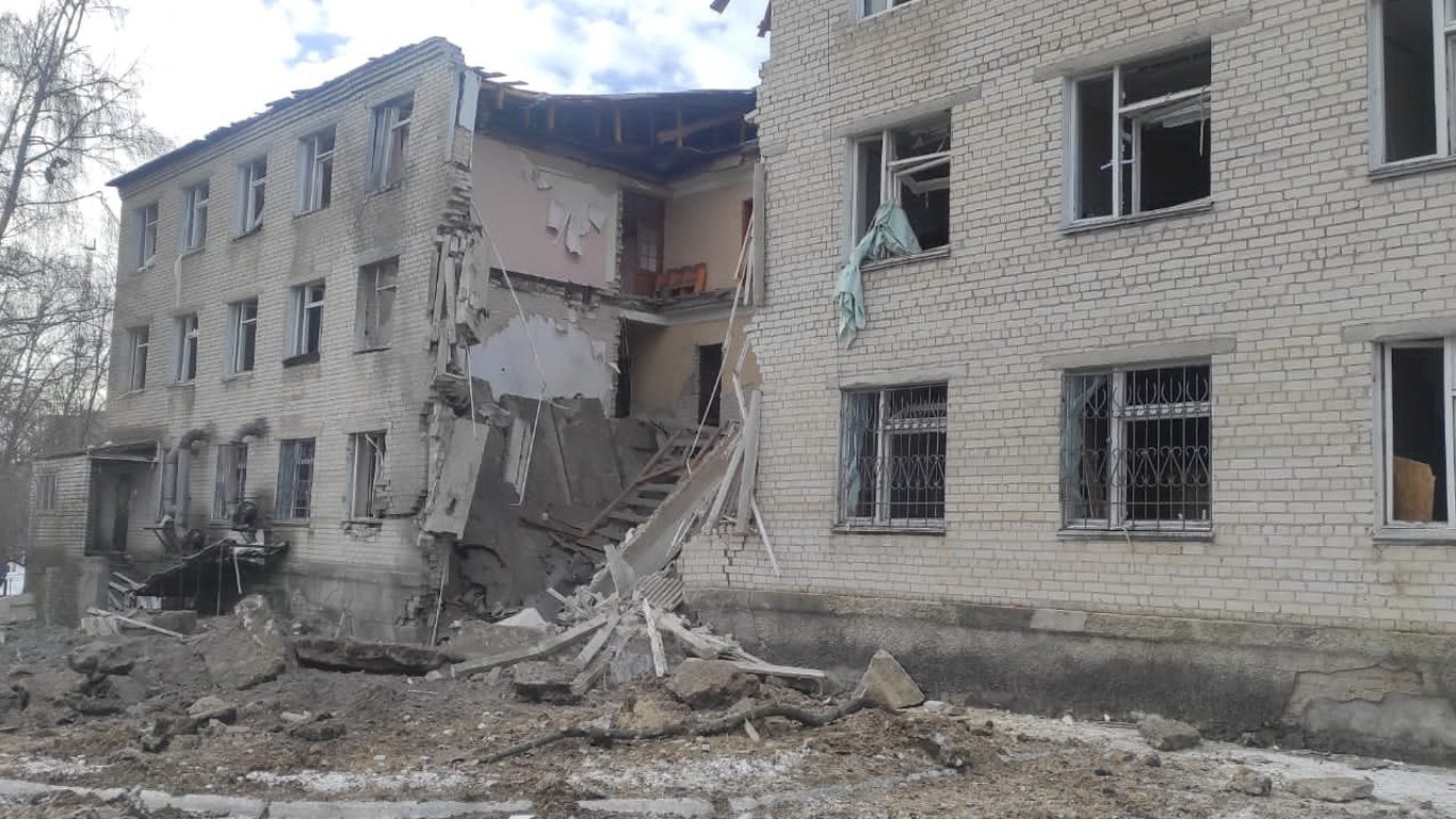 Куп'янський район знов під обстрілами - загинула жінка та знищено 1,5 тис тон зерна