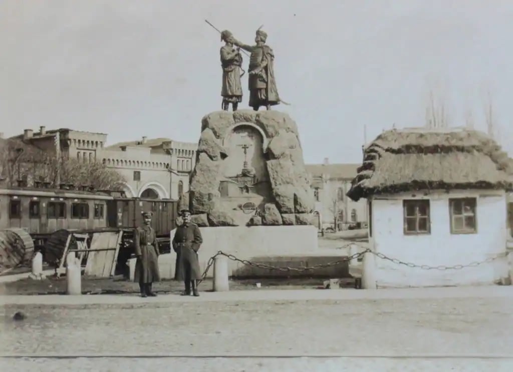 метро Арсенальна