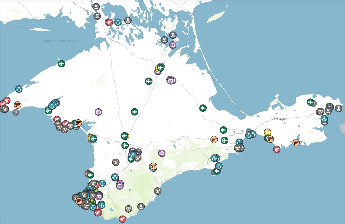 Усі військові об'єкти в Криму