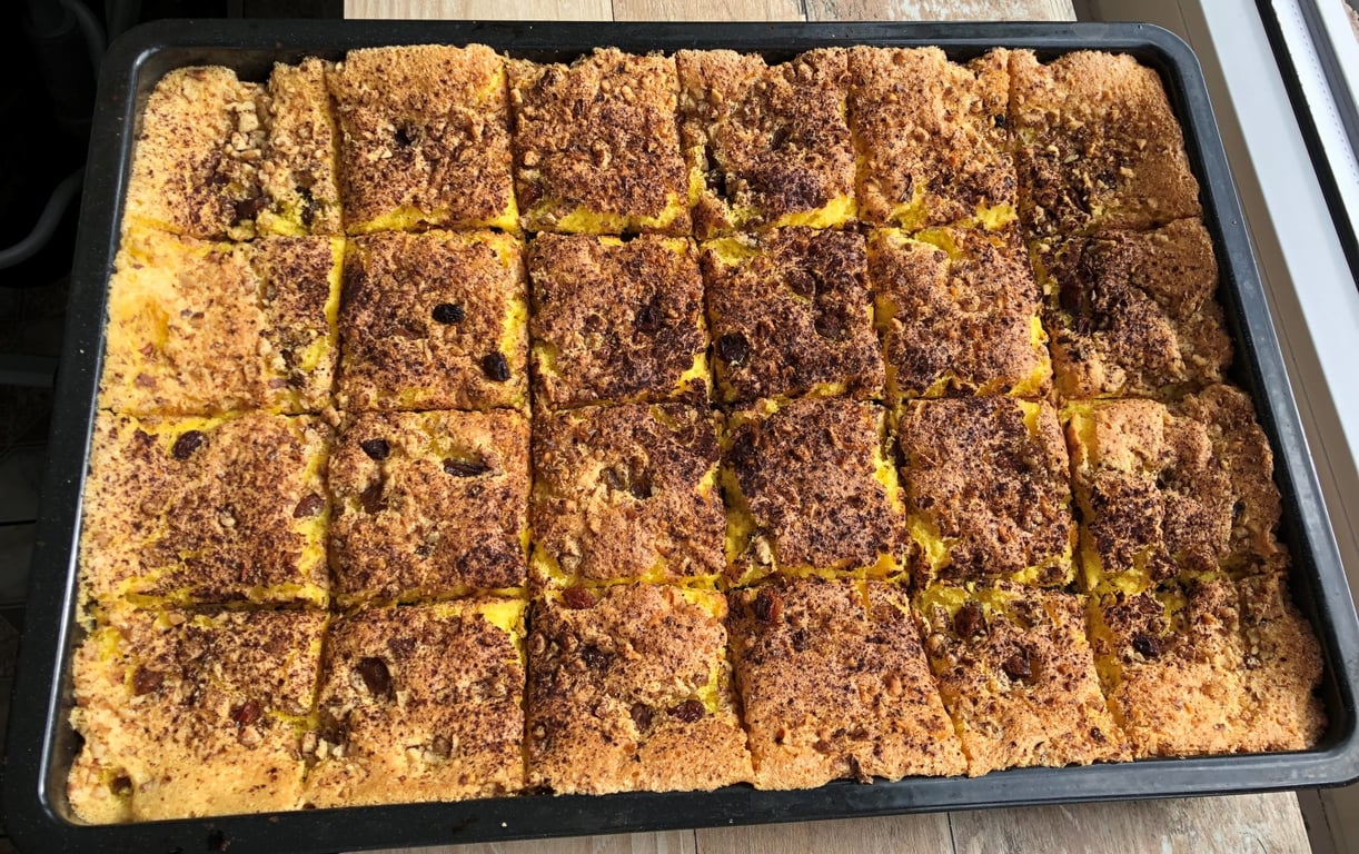 Готуємо пляцок з маком та яблуками покроково