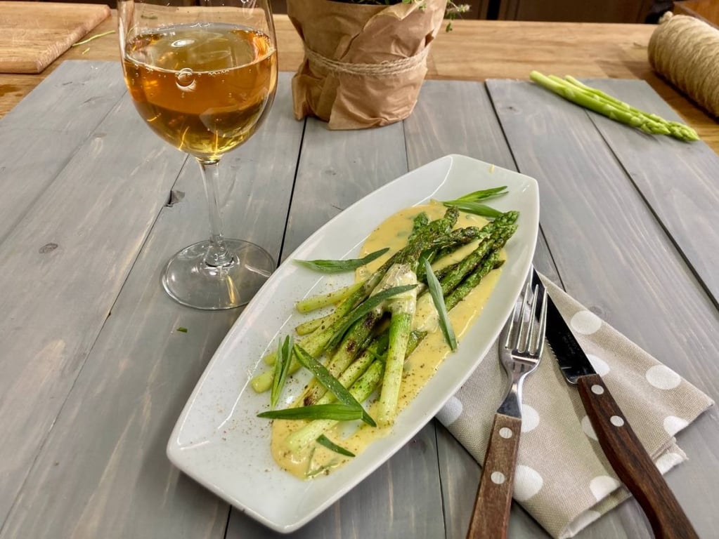 Як смачно запекти спаржу