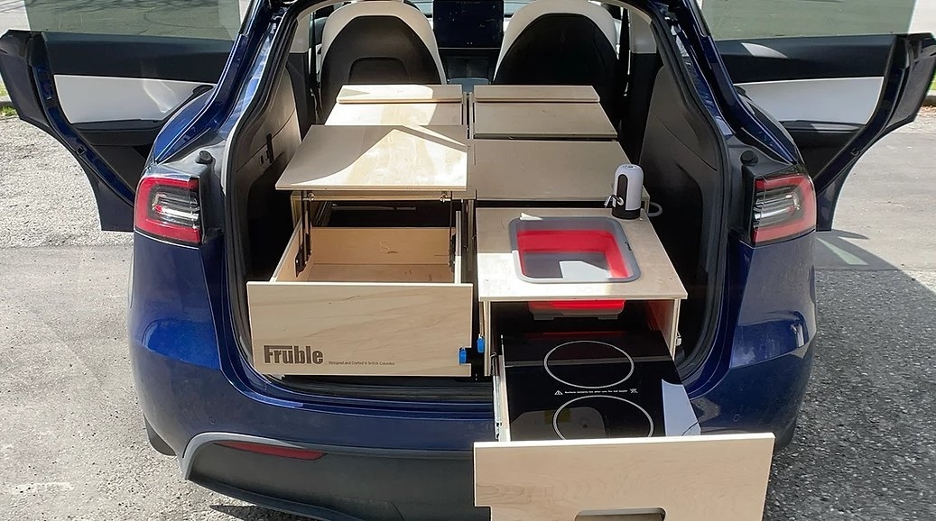 Как выглядит Tesla для идеального кемпинга