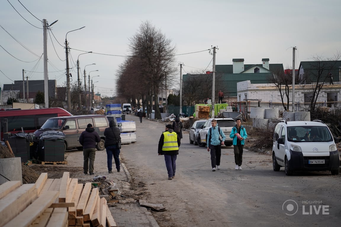 Вулиця Вокзальна в Бучі