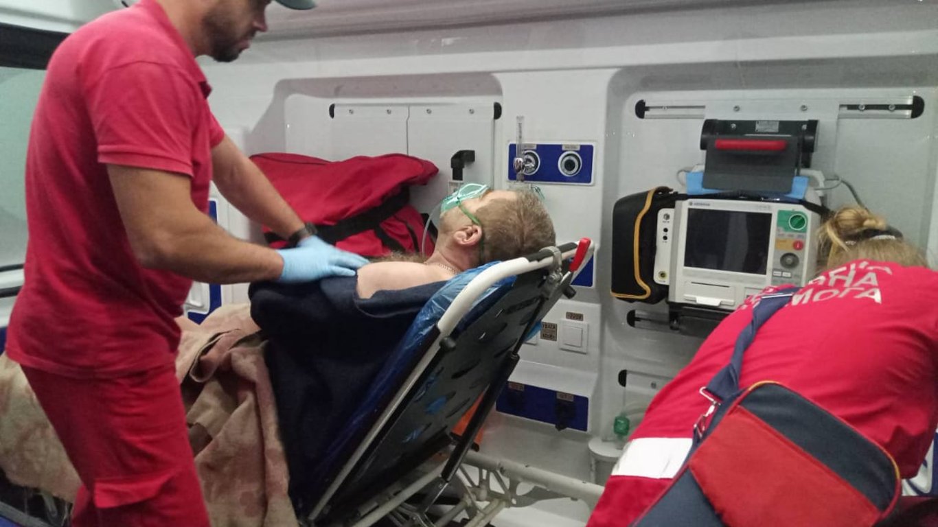На Одещині врятували моряка, який впав за борт