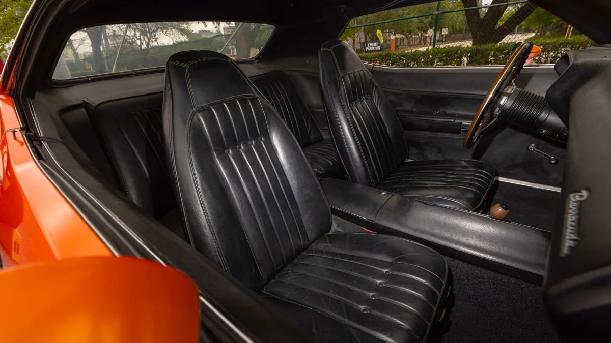 Салон Plymouth Cuda RTS