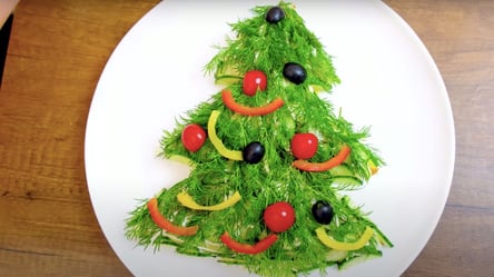 Рецепт смачного новорічного салату зі шпротами "Ялинка" - 290x166