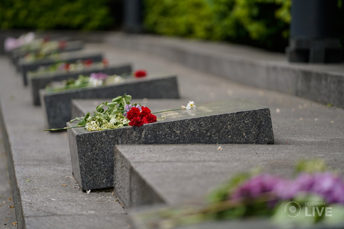 покладання квітів 9 травня в Києві