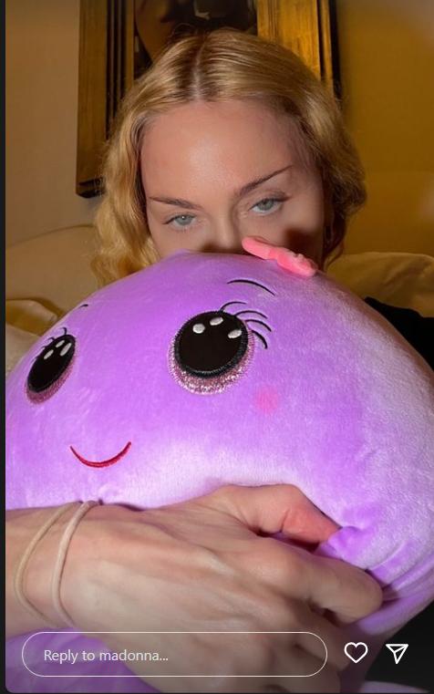 Мадонна після гопіталізації порадувала прихильників ніжним фото - фото 2