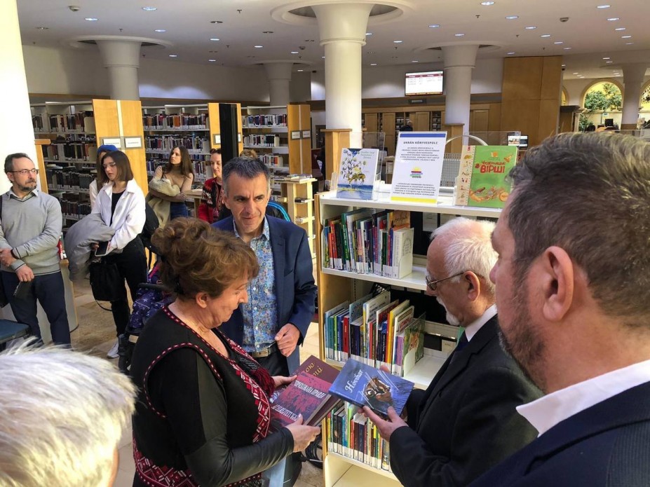 Проект "Украинская книжная полка"