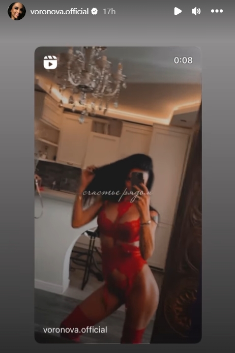 До Воронової під час відвертої фотосесії приїхала поліція - фото 1